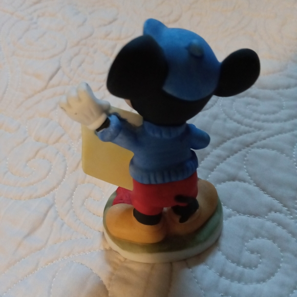Mickey Mouse Kite Flyer Vintage Porcelain Figurine - Walt Disney Productions - Picture 4 of 7